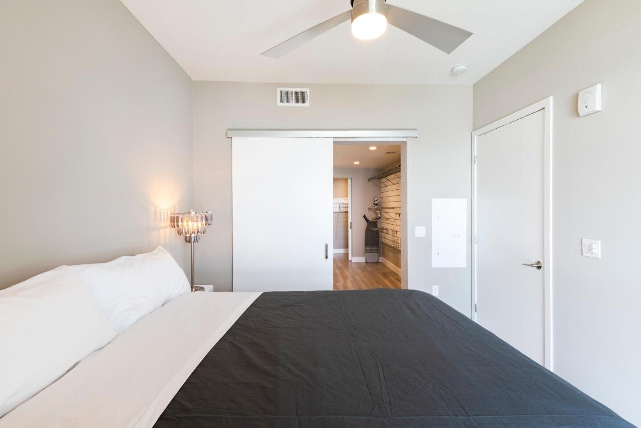 Apartamento 2br New Construction Modern Luxury Views, Pool & Patio Los Angeles