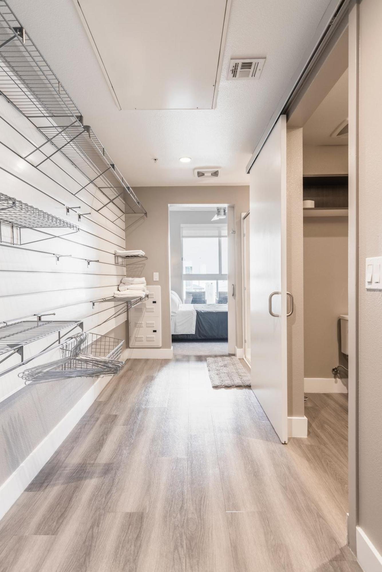 2br New Construction Modern Luxury Views, Pool & Patio Apartamento